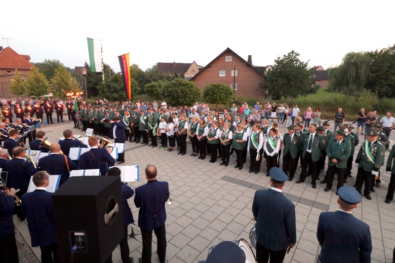 Zapfenstreich 010.jpg